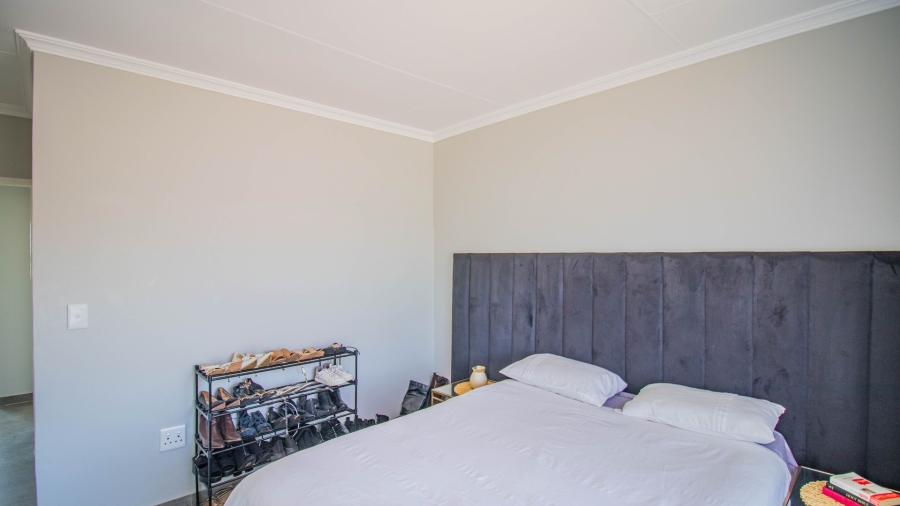 3 Bedroom Property for Sale in Blue Hills Gauteng
