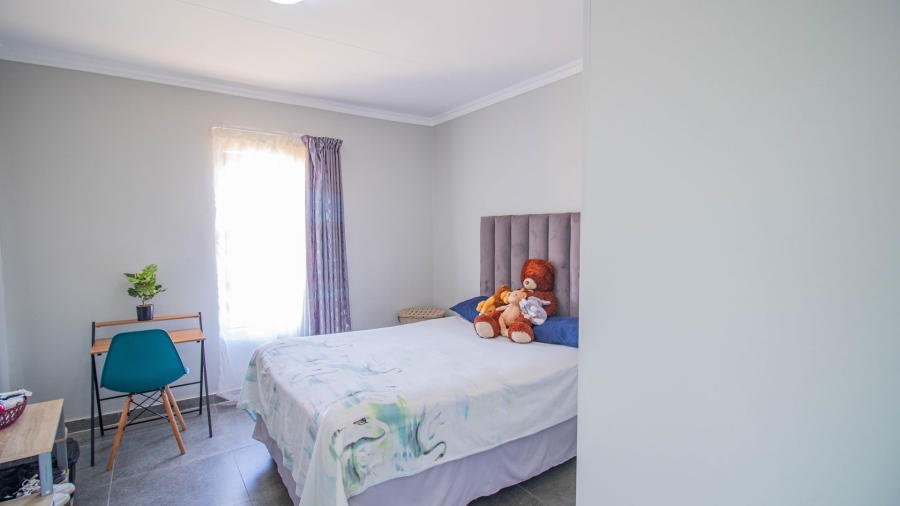 3 Bedroom Property for Sale in Blue Hills Gauteng