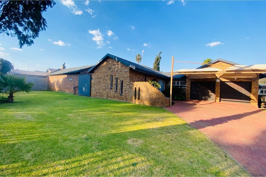 4 Bedroom Property for Sale in Vanderbijlpark SW Gauteng