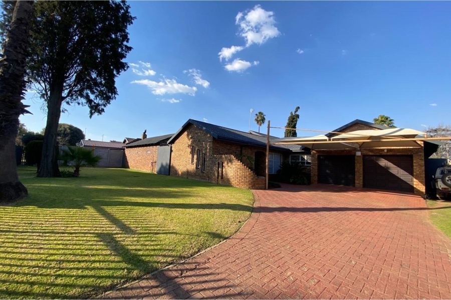4 Bedroom Property for Sale in Vanderbijlpark SW Gauteng