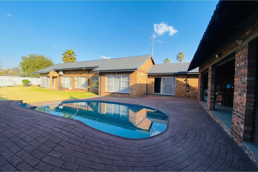 4 Bedroom Property for Sale in Vanderbijlpark SW Gauteng