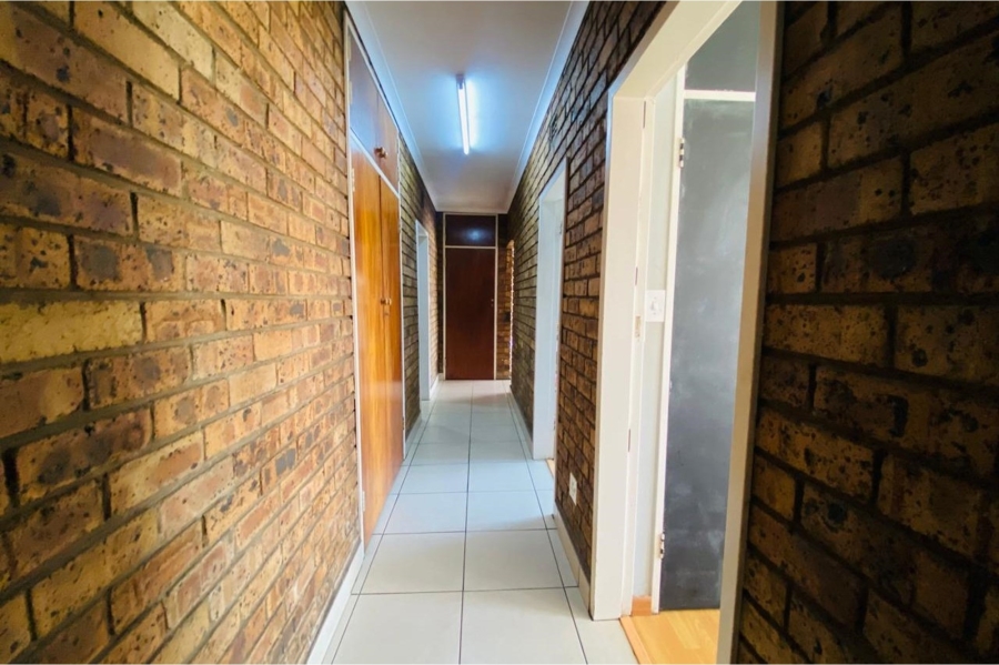 4 Bedroom Property for Sale in Vanderbijlpark SW Gauteng