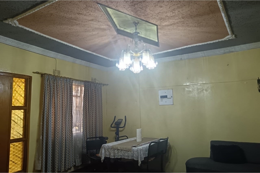 2 Bedroom Property for Sale in Mapetla Gauteng