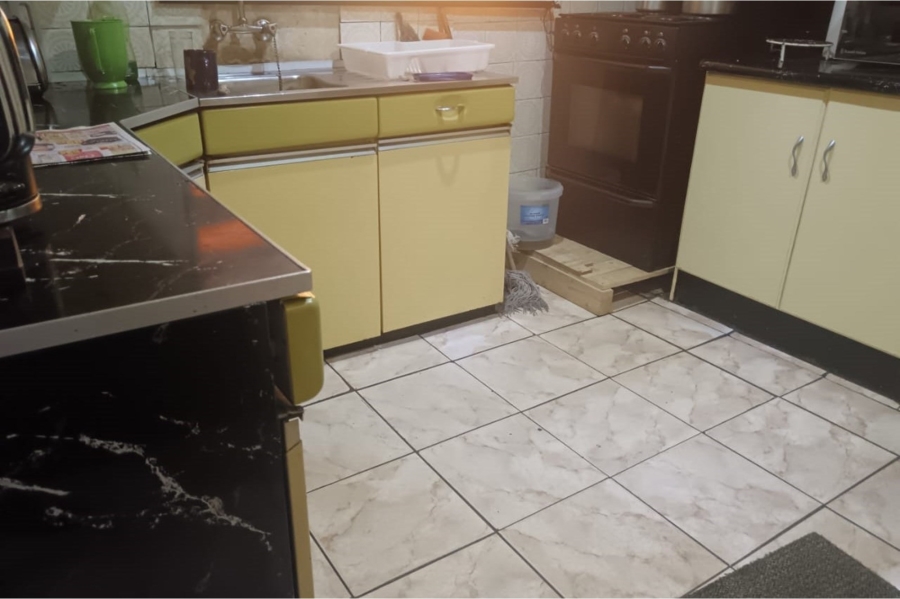 2 Bedroom Property for Sale in Mapetla Gauteng