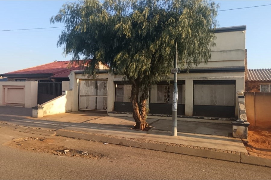 2 Bedroom Property for Sale in Mapetla Gauteng