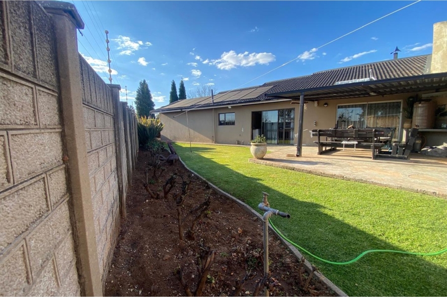 6 Bedroom Property for Sale in Vanderbijlpark SW Gauteng