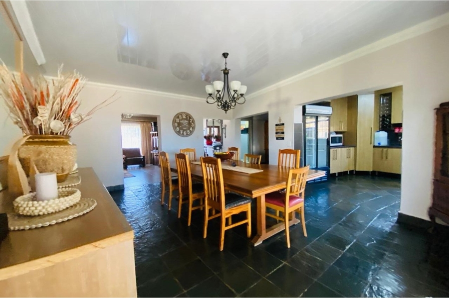 6 Bedroom Property for Sale in Vanderbijlpark SW Gauteng