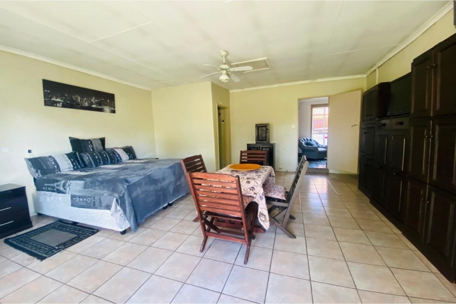 6 Bedroom Property for Sale in Vanderbijlpark SW Gauteng