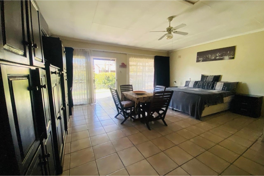 6 Bedroom Property for Sale in Vanderbijlpark SW Gauteng