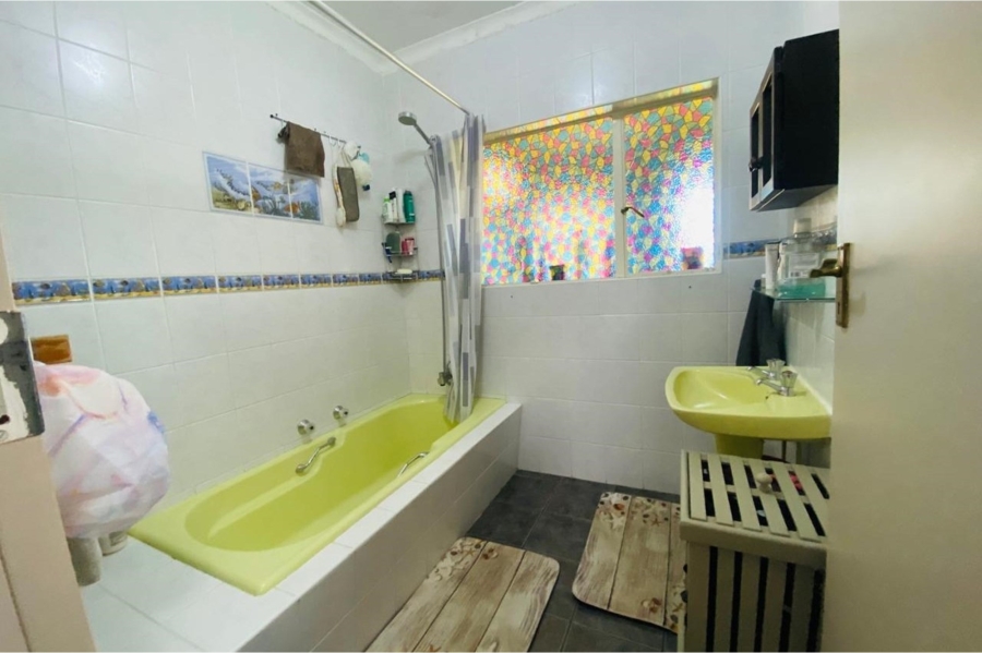 6 Bedroom Property for Sale in Vanderbijlpark SW Gauteng
