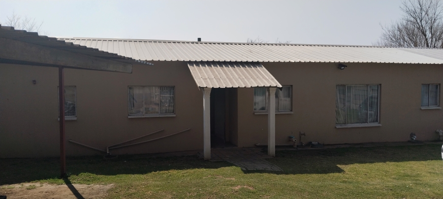 4 Bedroom Property for Sale in Rensburg Gauteng