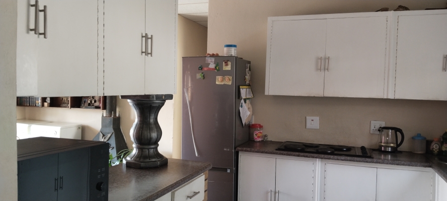 4 Bedroom Property for Sale in Rensburg Gauteng