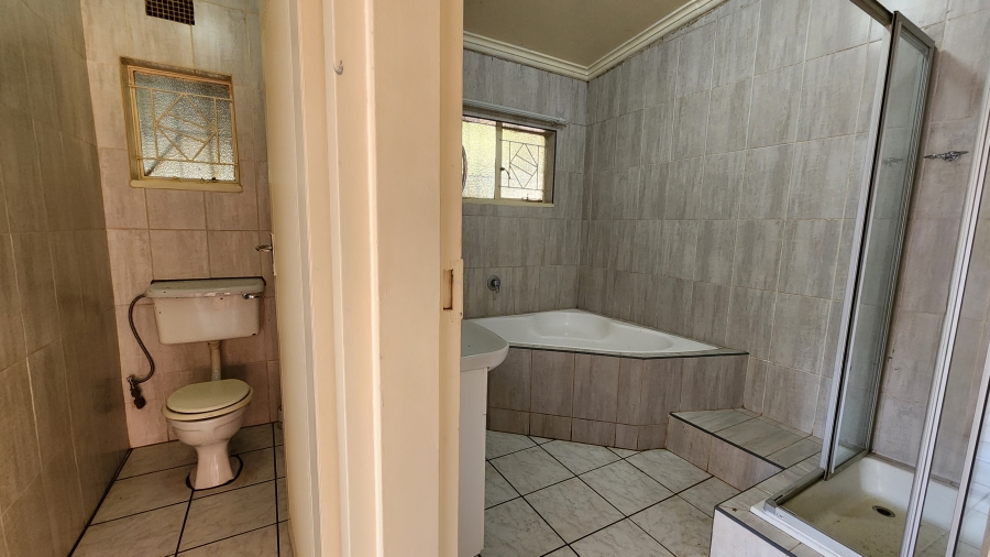 4 Bedroom Property for Sale in Rensburg Gauteng