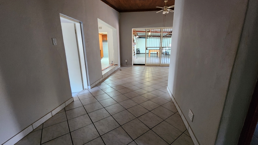 4 Bedroom Property for Sale in Rensburg Gauteng