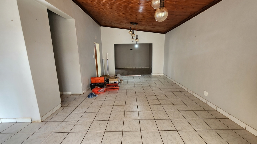 4 Bedroom Property for Sale in Rensburg Gauteng
