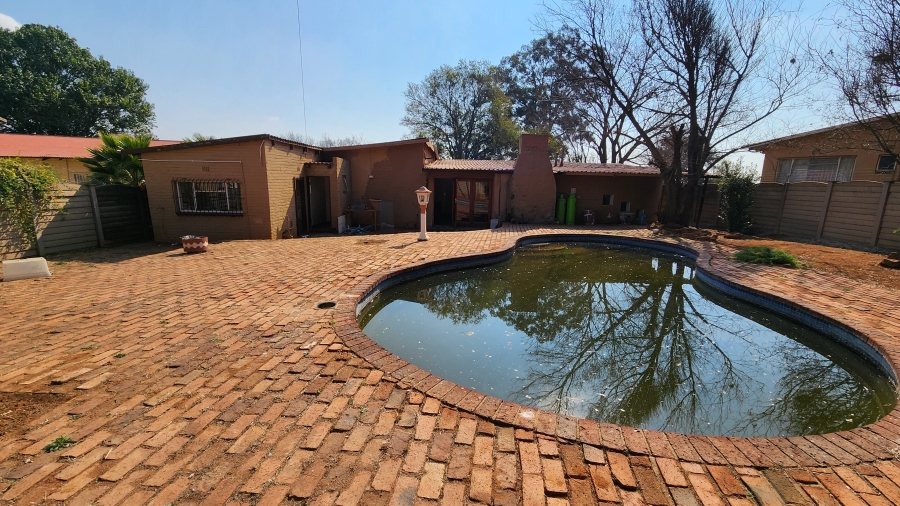 4 Bedroom Property for Sale in Rensburg Gauteng