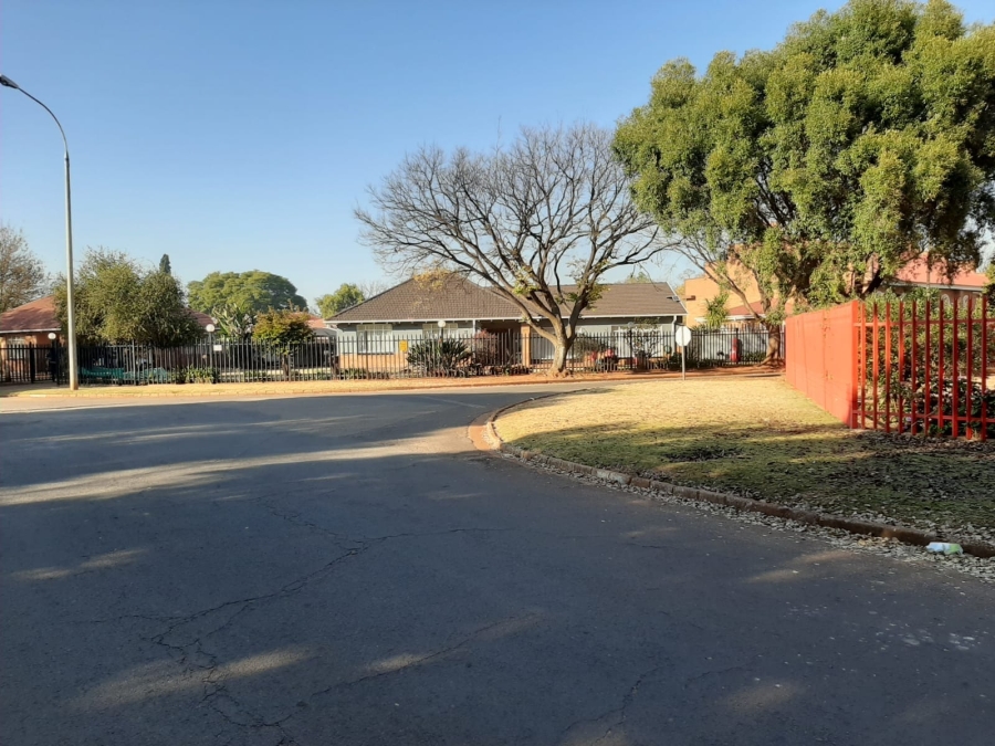 4 Bedroom Property for Sale in Carletonville Central Gauteng