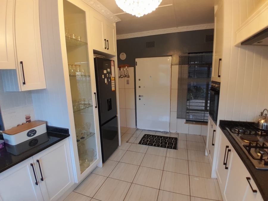 3 Bedroom Property for Sale in Oberholzer Gauteng