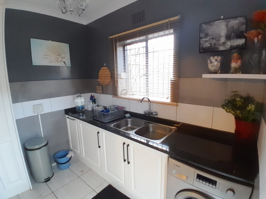 3 Bedroom Property for Sale in Oberholzer Gauteng