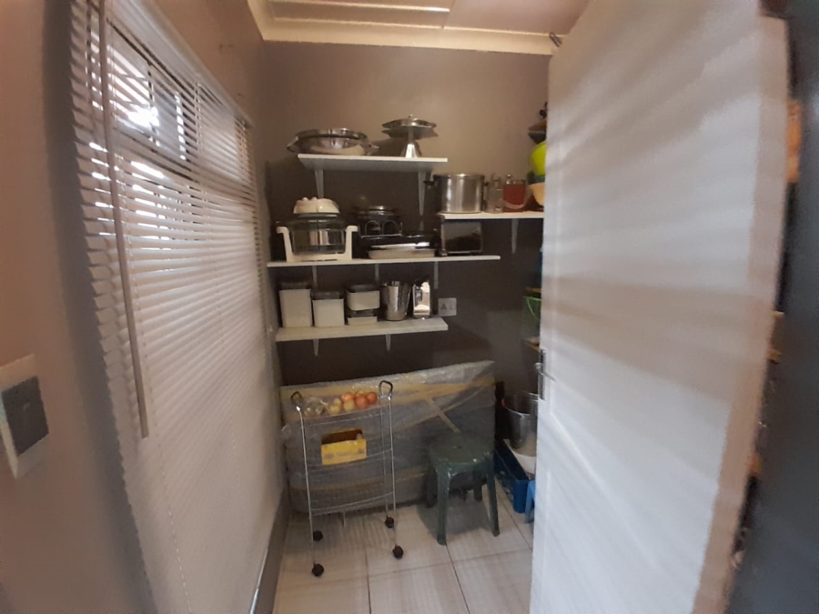 3 Bedroom Property for Sale in Oberholzer Gauteng