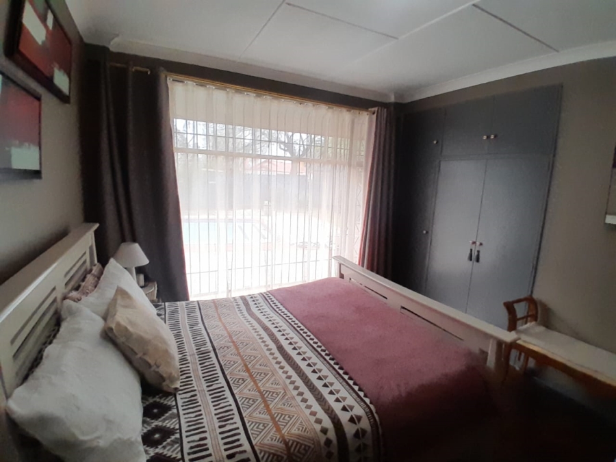 3 Bedroom Property for Sale in Oberholzer Gauteng