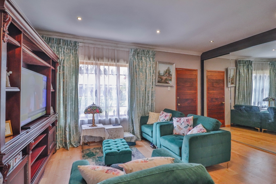 4 Bedroom Property for Sale in Lambton Gauteng