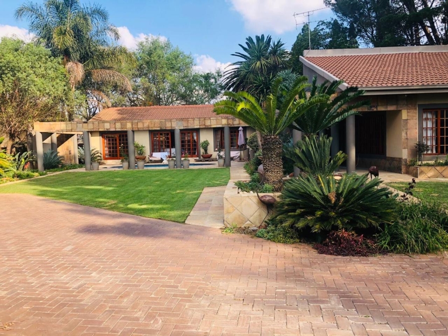 4 Bedroom Property for Sale in Lambton Gauteng