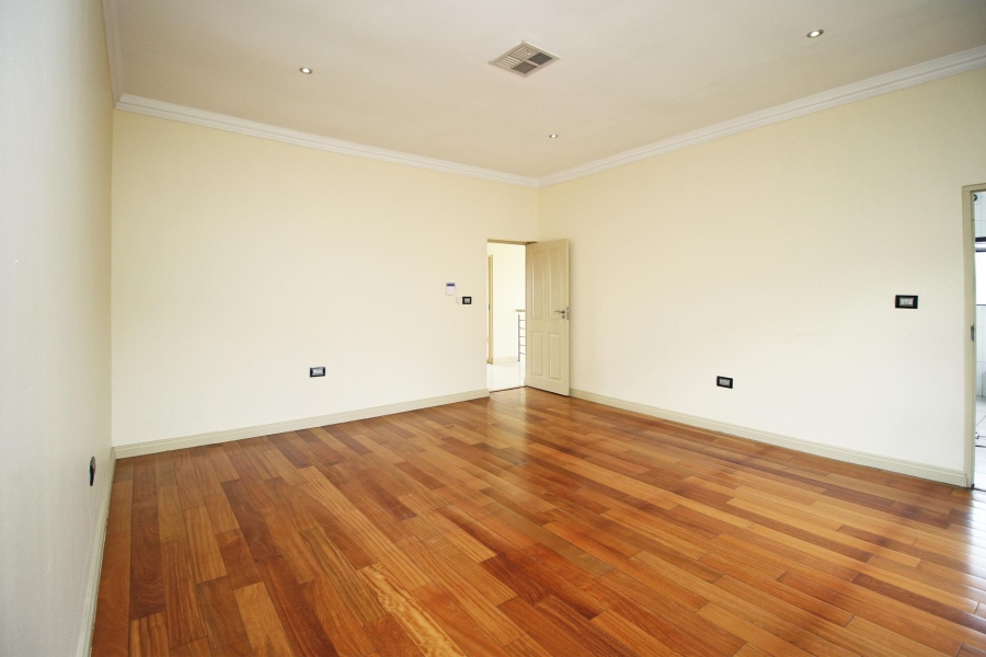 5 Bedroom Property for Sale in Kyalami Glen Estate Gauteng