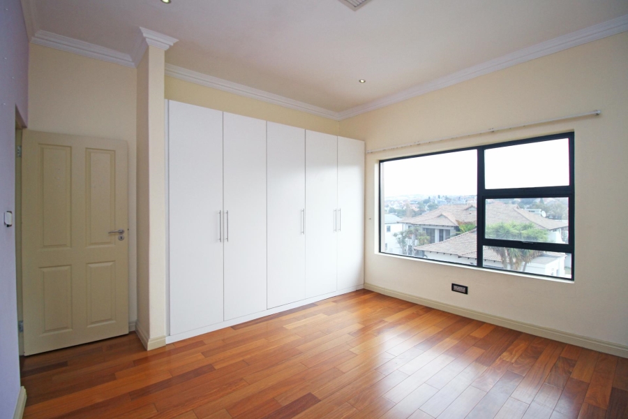5 Bedroom Property for Sale in Kyalami Glen Estate Gauteng
