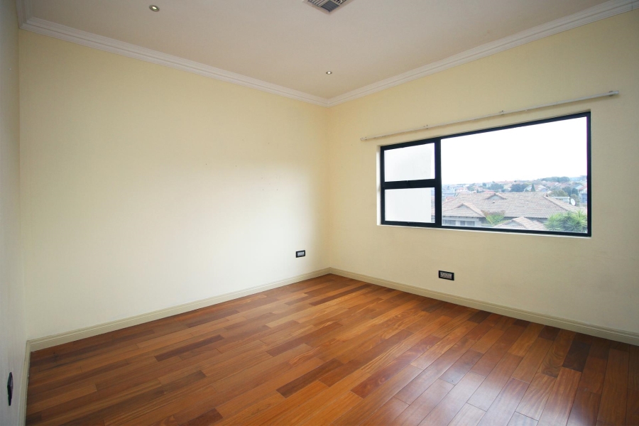 5 Bedroom Property for Sale in Kyalami Glen Estate Gauteng