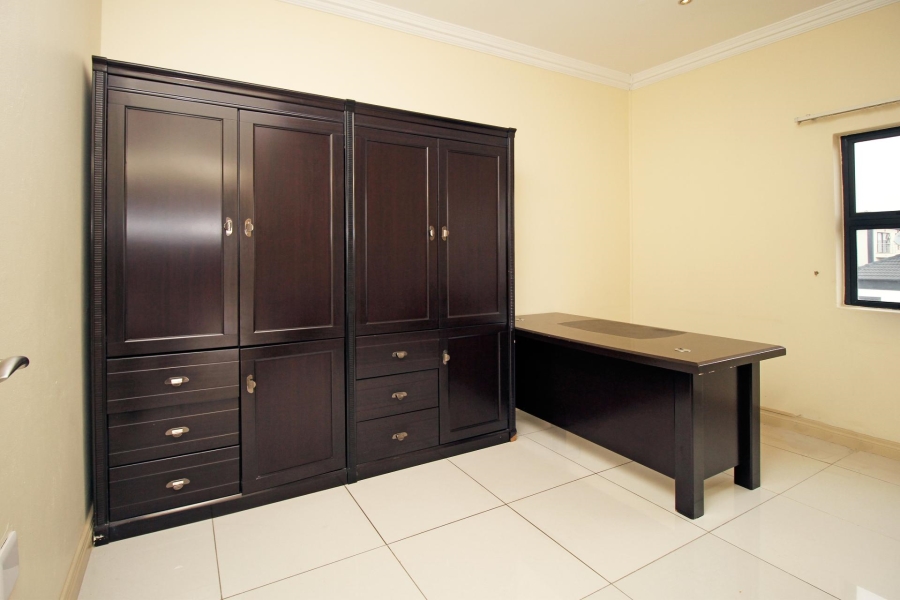 5 Bedroom Property for Sale in Kyalami Glen Estate Gauteng