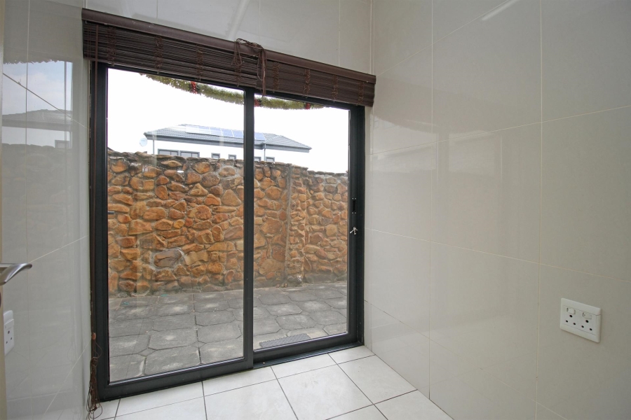 5 Bedroom Property for Sale in Kyalami Glen Estate Gauteng