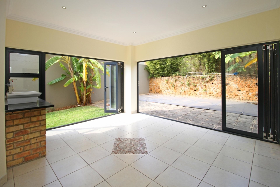 5 Bedroom Property for Sale in Kyalami Glen Estate Gauteng