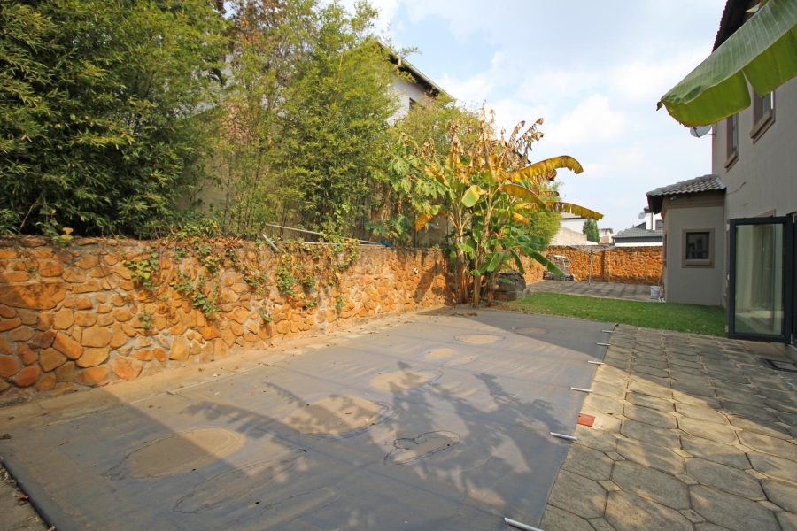 5 Bedroom Property for Sale in Kyalami Glen Estate Gauteng