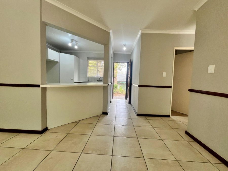 To Let 2 Bedroom Property for Rent in Sundowner Gauteng