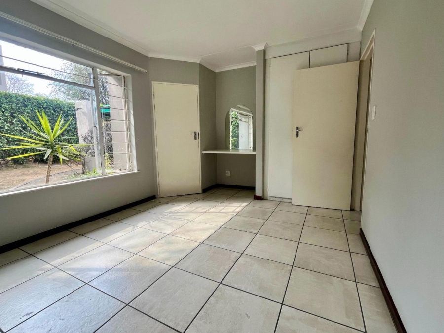 To Let 2 Bedroom Property for Rent in Sundowner Gauteng