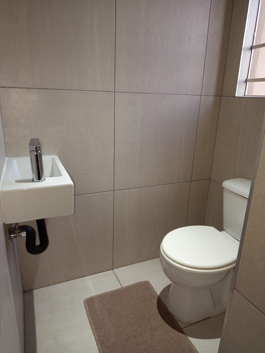 To Let 2 Bedroom Property for Rent in Eden Glen Gauteng