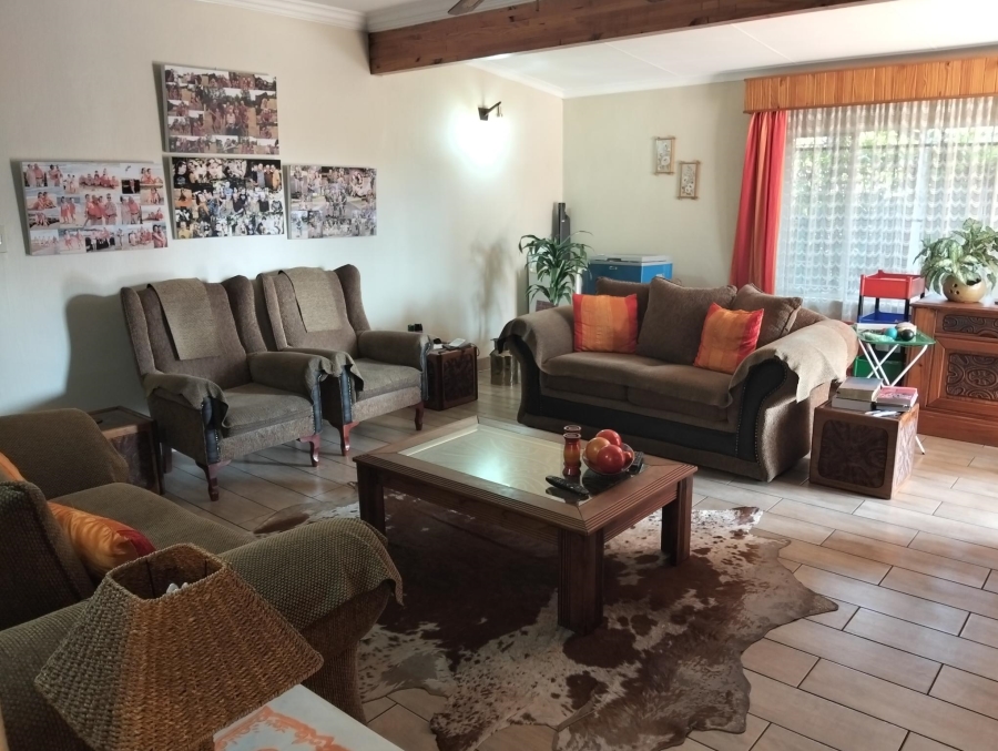 4 Bedroom Property for Sale in Garsfontein Gauteng