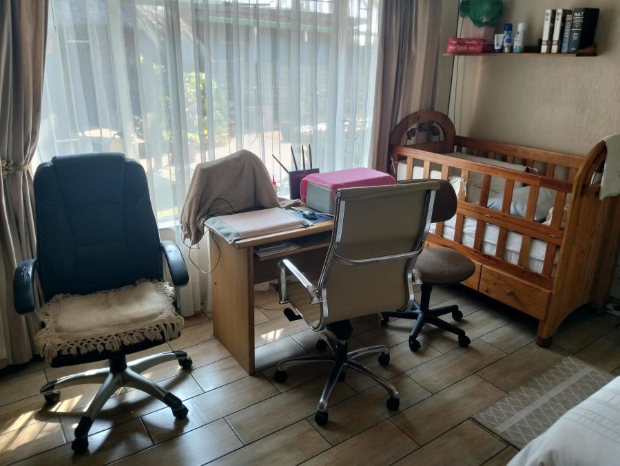 4 Bedroom Property for Sale in Garsfontein Gauteng
