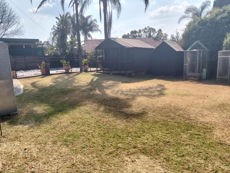 4 Bedroom Property for Sale in Garsfontein Gauteng
