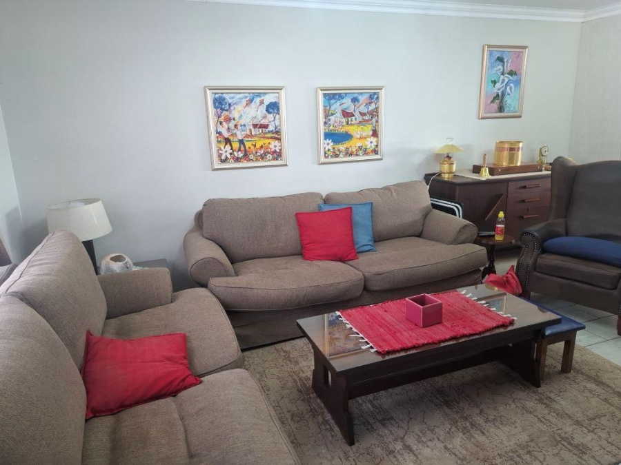 2 Bedroom Property for Sale in Noordheuwel Gauteng