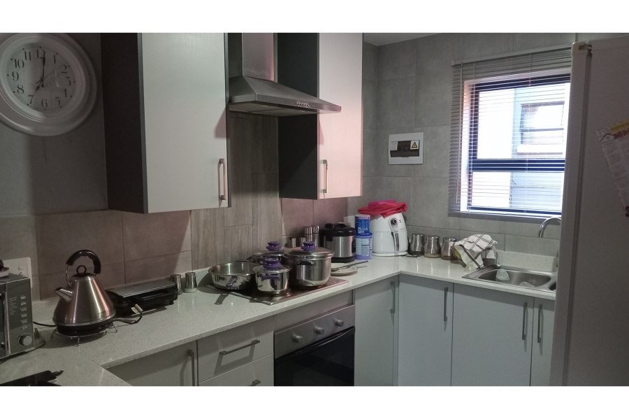 2 Bedroom Property for Sale in Witpoortjie Gauteng