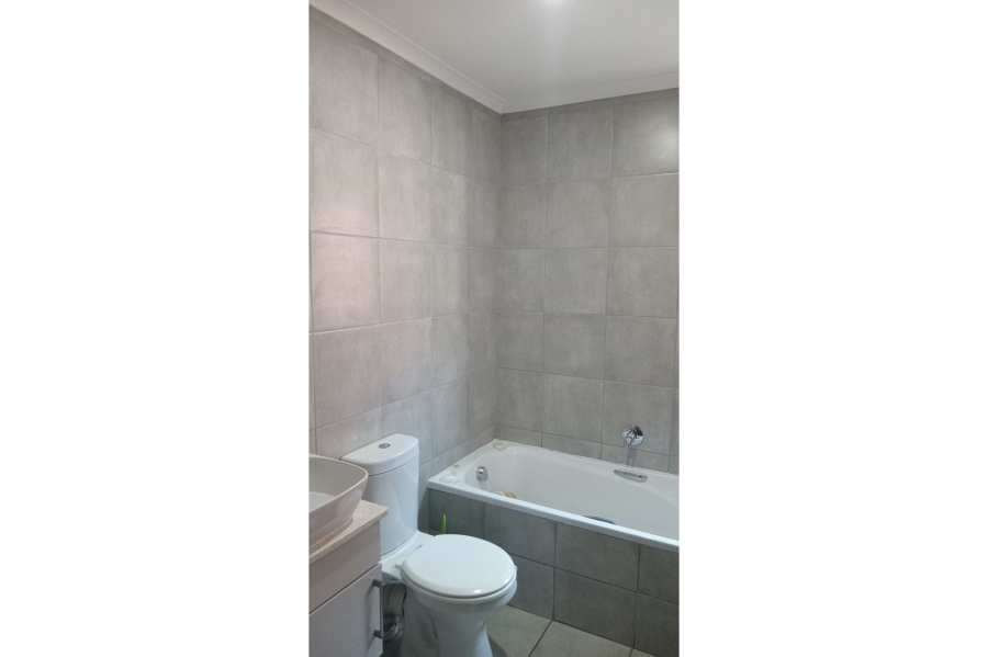 2 Bedroom Property for Sale in Witpoortjie Gauteng