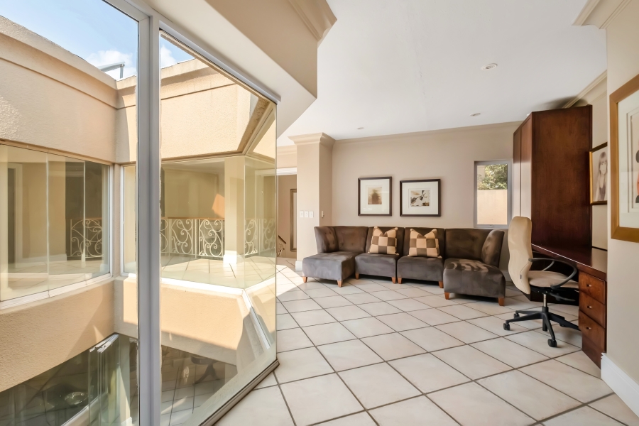 4 Bedroom Property for Sale in Atholl Gauteng