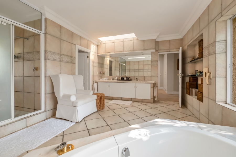 4 Bedroom Property for Sale in Atholl Gauteng