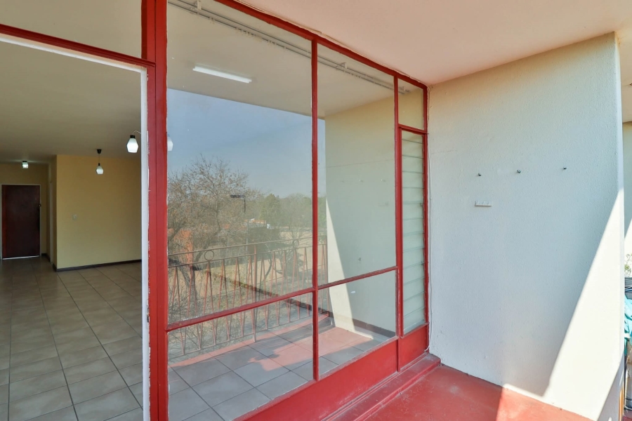 1 Bedroom Property for Sale in Kensington B Gauteng