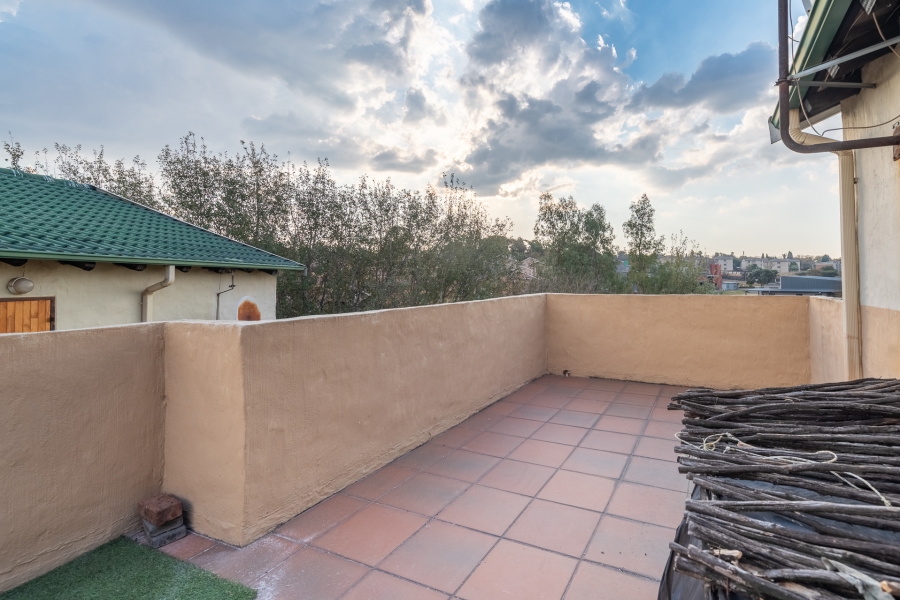 2 Bedroom Property for Sale in North Riding Gauteng