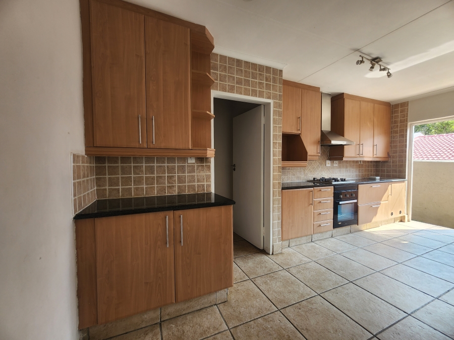 4 Bedroom Property for Sale in Fourways Gardens Gauteng