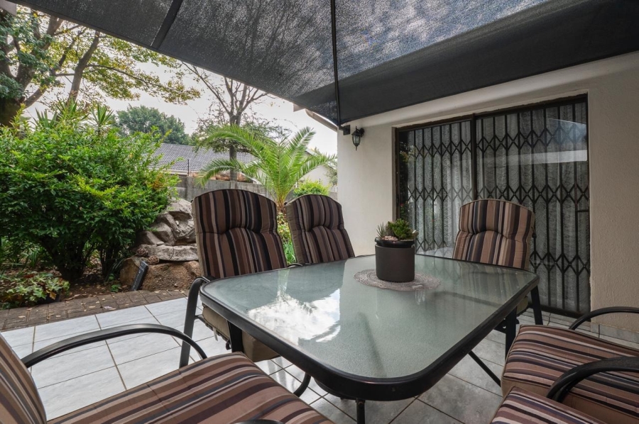 5 Bedroom Property for Sale in Brackenhurst Gauteng