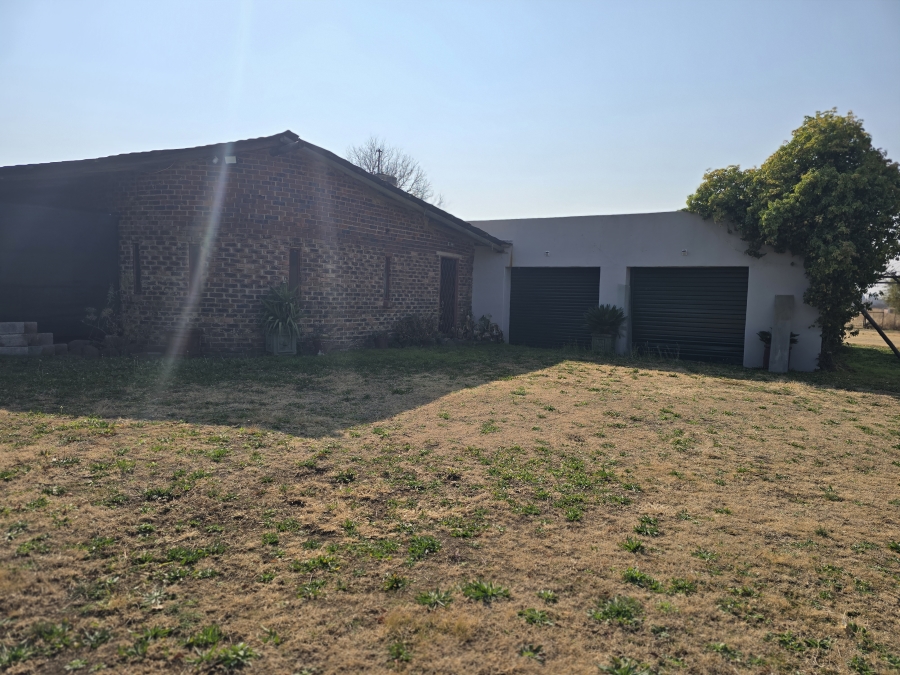 3 Bedroom Property for Sale in Theoville Gauteng